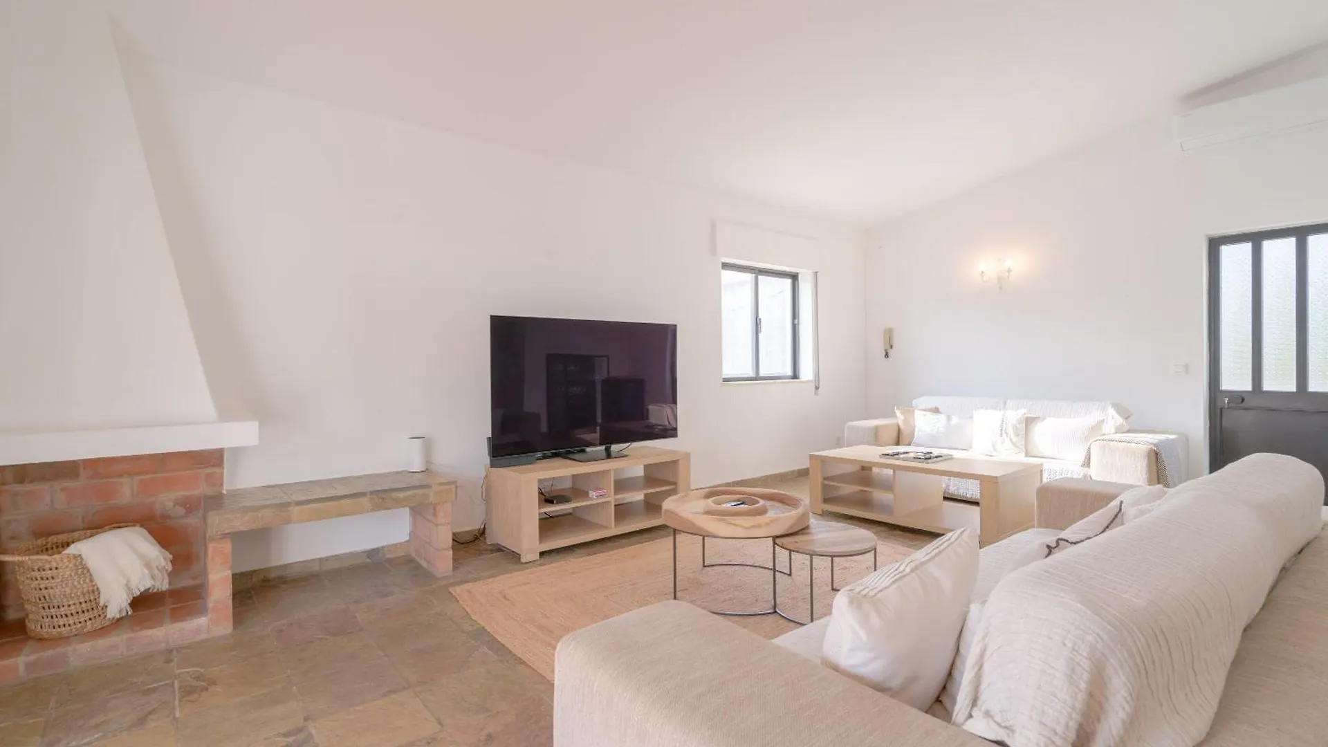 בית נופש 5 Bedroom Beach House In Luz, Lagos