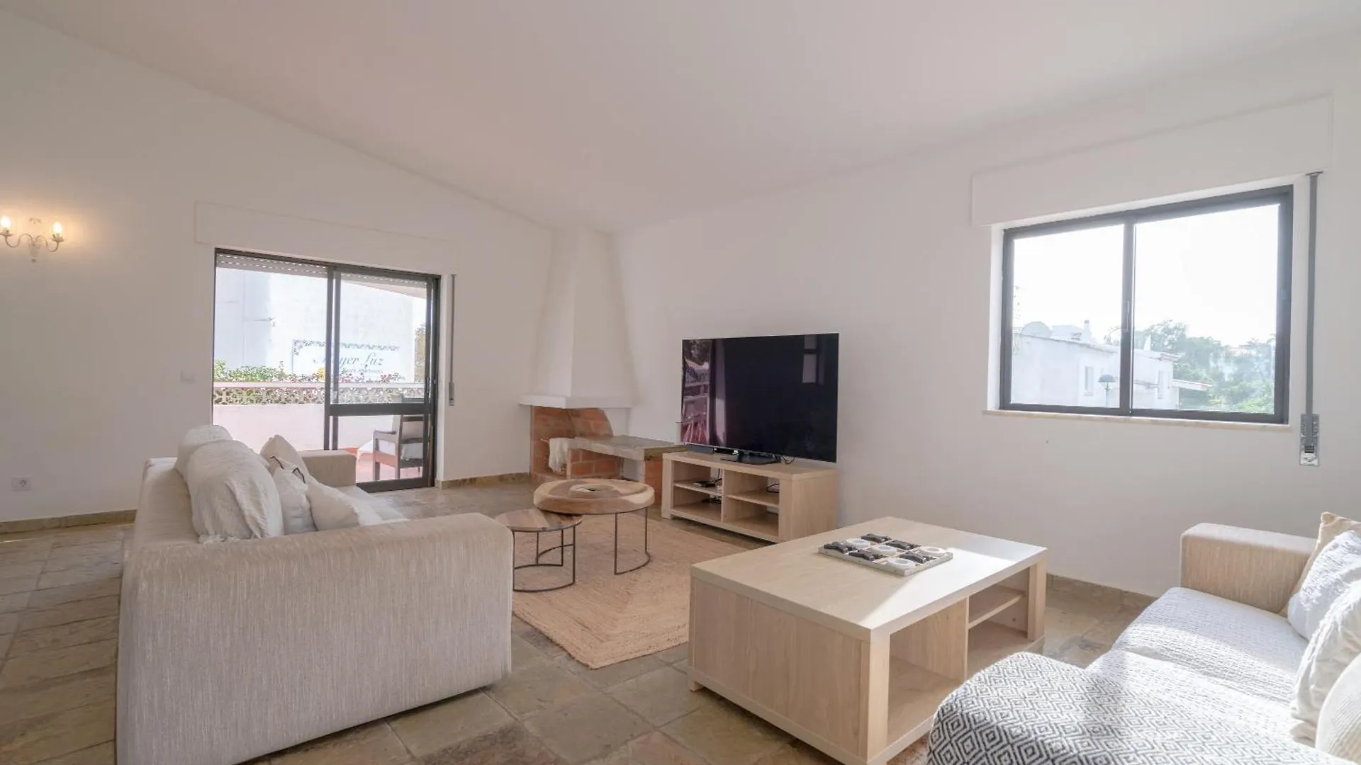 5 Bedroom Beach House In Luz, Lagos 0*, Senhora da Luz