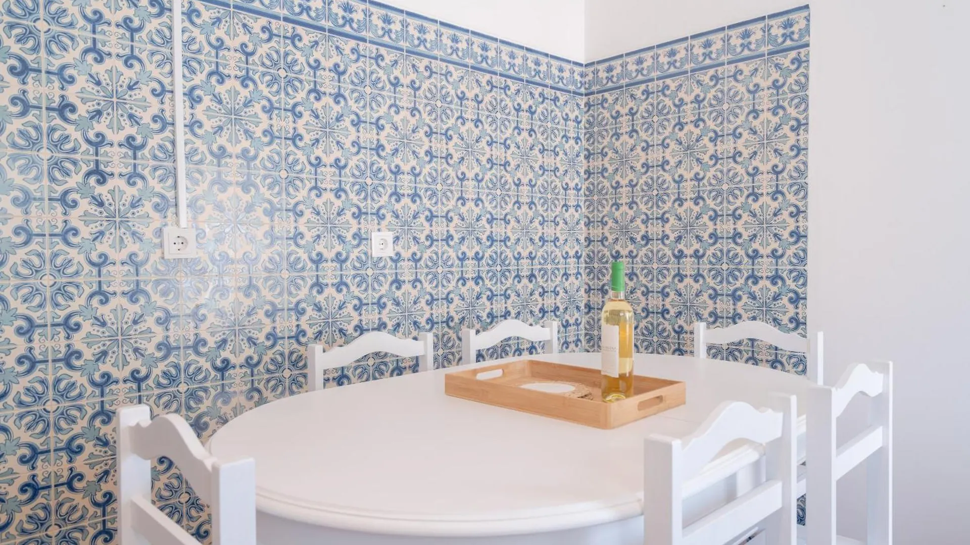 5 Bedroom Beach House In Luz, Lagos פורטוגל